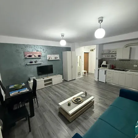 Mamaia Zona Alezzi شقة *